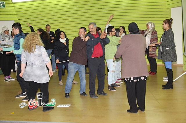 جلجولية : مجموعة حياة مشتركة  חיים משותפים   تنظم عرض بعنوان البداية